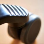Activo stol – Ergonomisk siddekomfort i sort alcantara - Billede 4
