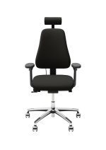 En slank, sort ergonomisk kontorstol med nakkestøtte. Den har justerbare armlæn og en femhjulet krombund, designet til komfort og mobilitet på arbejdspladsen. - Ergoshop - Ergonomiske kontormøbler til erhverv